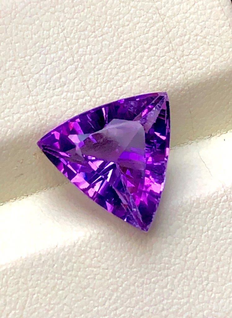 7.10 Cts DEEP Purple Natural Amethyst loose Gemstone - 13X13X8 mm: 7.10 Cts DEEP Purple Natural Amethyst loose Gemstone - 13X13X8 mm Shipping: