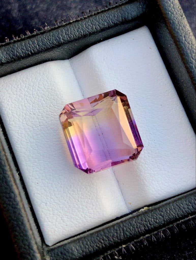 Top quality faceted Ametrine - 10.90 Carats - 13X13X8 mm: Top quality faceted Ametrine - 10.90 Carats - 13X13X8 mm Shipping Rate: FREE SHIPPINGshipping rates are FREE WORLDWIDECombined shipping: We offer combine shipping on multiple items purchased to reduce