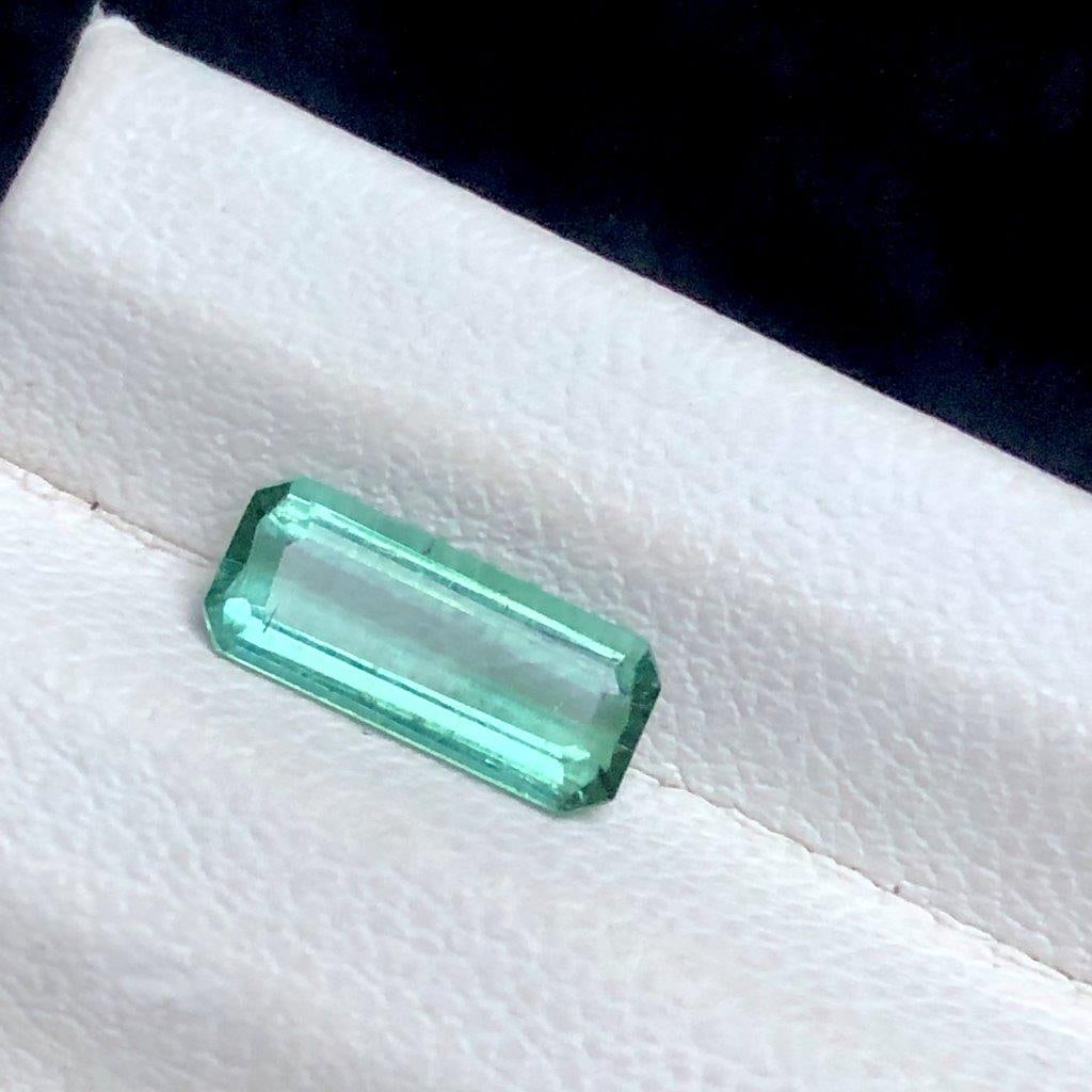 1.15 cts Premium Greenish Blue Tourmaline ? Natural Loose Gemstone with Brilliant Sparkle - 10X4X3: 1.15 cts Premium Greenish Blue Tourmaline ? Natural Loose Gemstone with Brilliant Sparkle - 10X4X3 mmShipping Rate: 23$ WorldWideshipping rates are determined by Parcel weight and destination.Combined