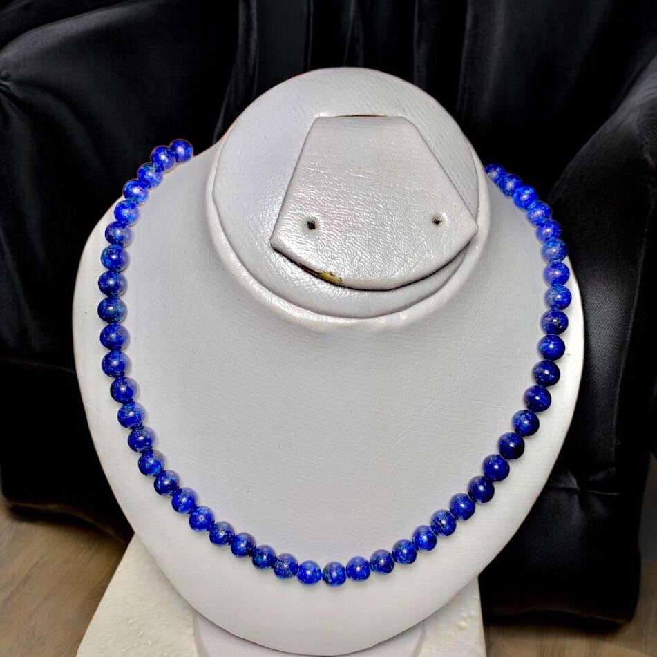 Natural Lapis Lazuli Beaded Necklace 40 cm ? Handmade Blue Gemstone Jewelry: Enhance your jewelry collection with this beautiful Natural Lapis Lazuli Beaded Necklace. Measuring 40 cm in length, this handcrafted necklace showcases genuine Lapis Lazuli beads renowned for their r
