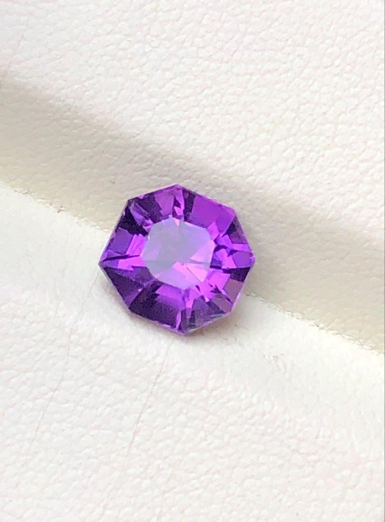 2.80 Cts Natural Amethyst Gemstone Good Quality - 9X9X7 mm (1 of 5)