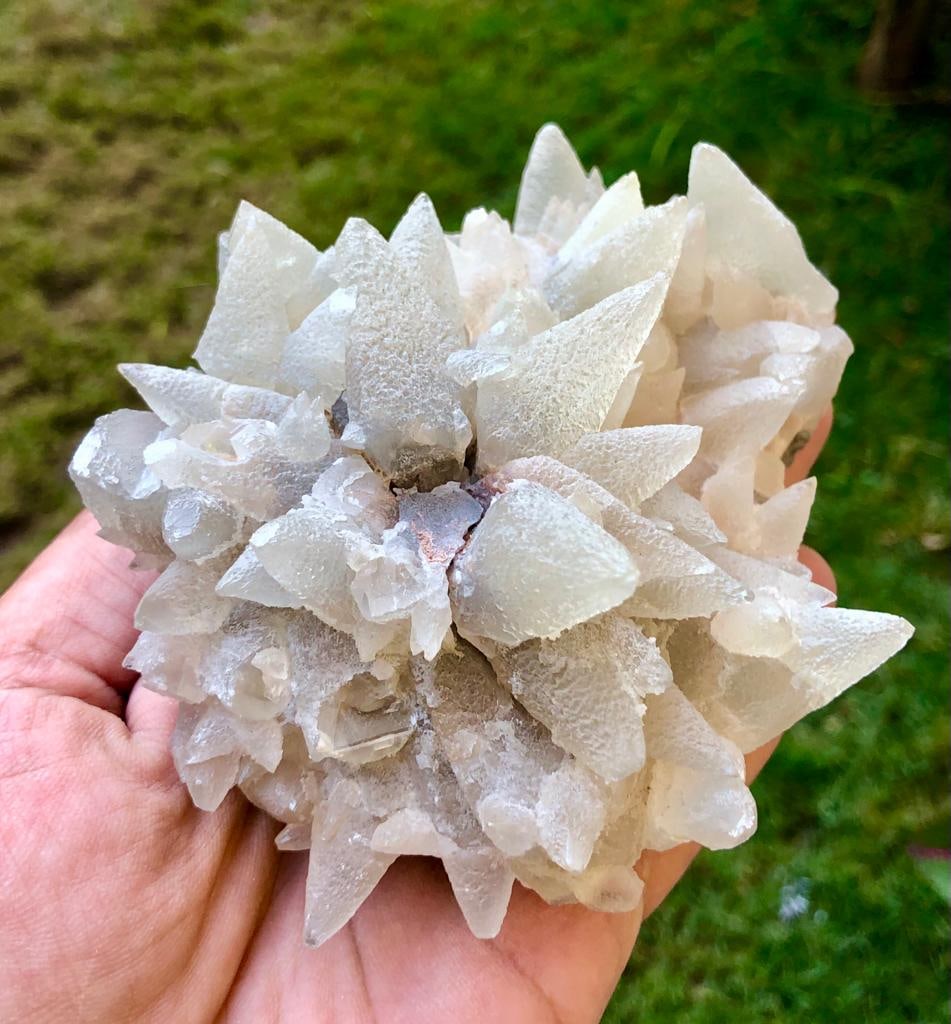Undamaged Dogtooth Calcite Cluster Specimen Mineral - 450 Grams - 110X100X55 mm: Undamaged Dogtooth Calcite Cluster Specimen Mineral - 450 Grams - 110X100X55 mmShipping Rate: FREE SHIPPING .shipping rates are determined by Parcel weight and destination.Combined shipping: We offer 