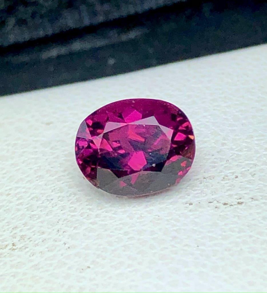 Rubelite Tourmaline - 1.60 Carats - 7X6X6 mm: Rubelite Tourmaline - 1.60 Carats - 7X6X6 mm SHIPPING: 23$