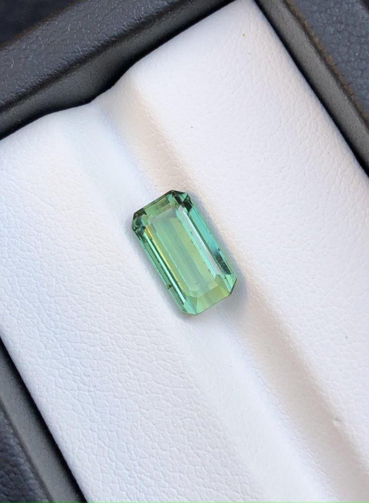 1.60 Carats Mint Green Natural Tourmaline Gemstone For jewelry - 8X5X4 mm: 1.60 Carats Mint Green Natural Tourmaline Gemstone For jewelry - 8X5X4 mm SHIPPING: 23$