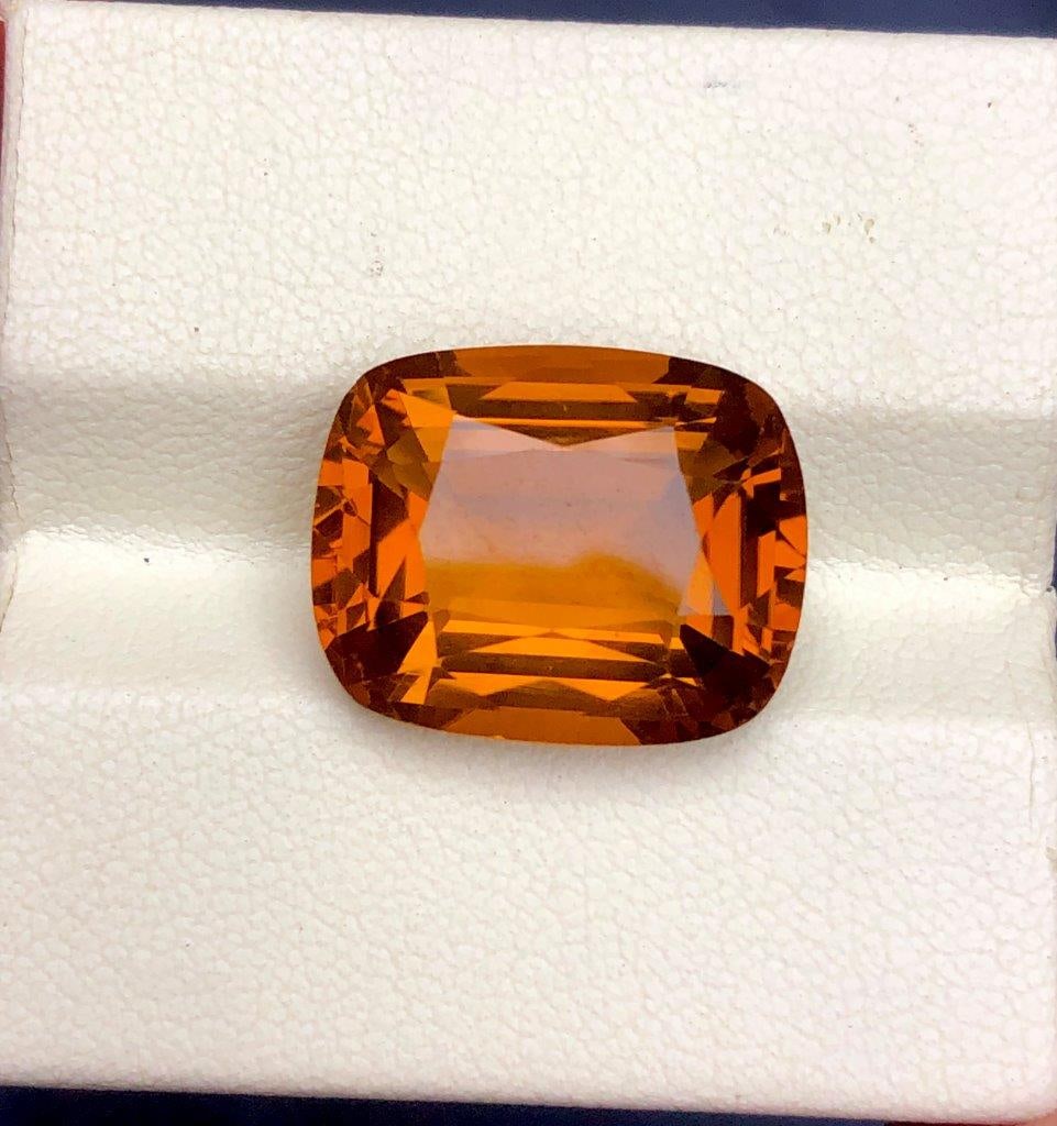 17.05Ct Honey Citrine Gemstone, Golden Quartz, Custom Jewelry 19X15X10 mm: 17.05Ct Honey Citrine Gemstone, Golden Quartz, Custom Jewelry 19X15X10 mm SHIPPING: 23$