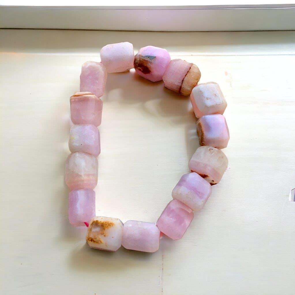Pink Calcite Beaded Bracelet: Pink Calcite Beaded Bracelet Shipping: