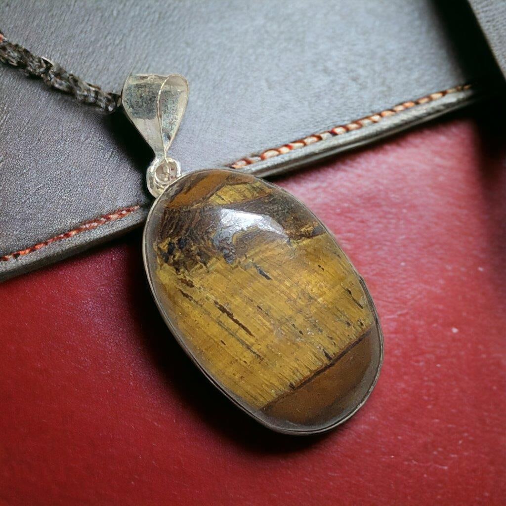 TIGER EYE CHARM PENDANT: TIGER EYE CHARM PENDANT Shipping: