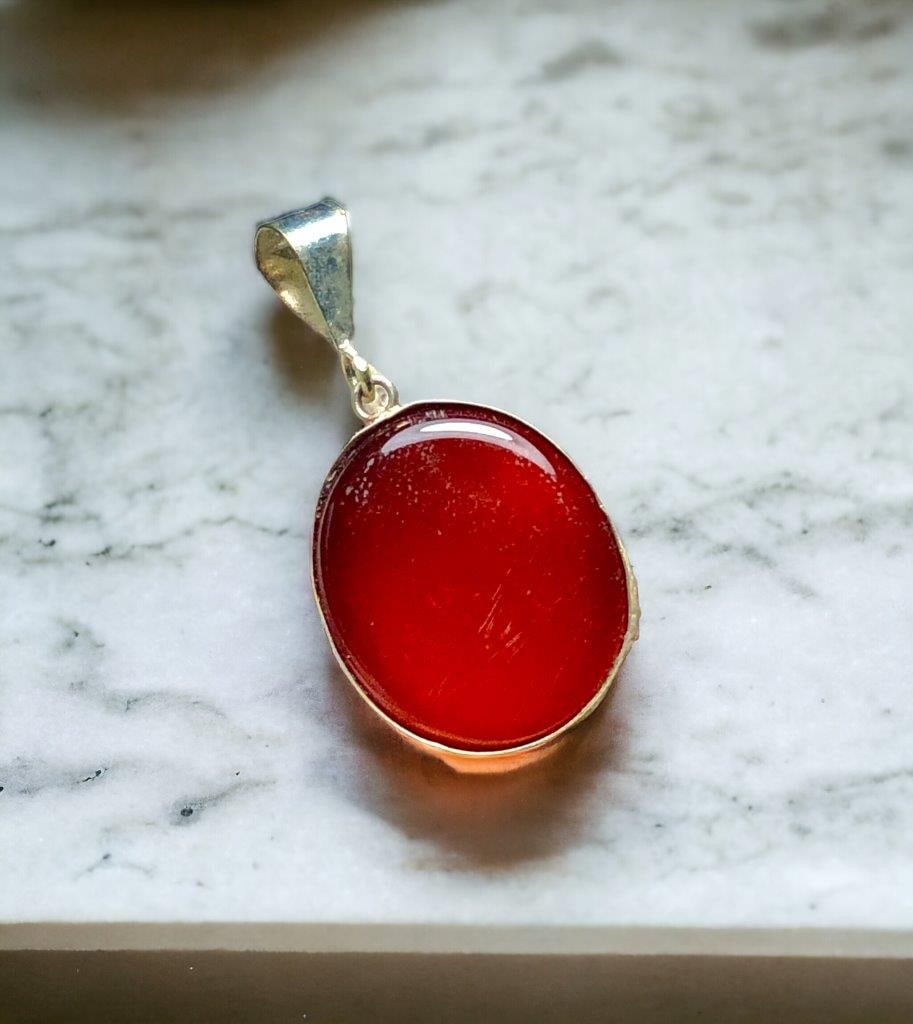 ORANGE AGATE PENDANT, CHEMISTRY ATOM CHARM JEWELRY (1 of 2)