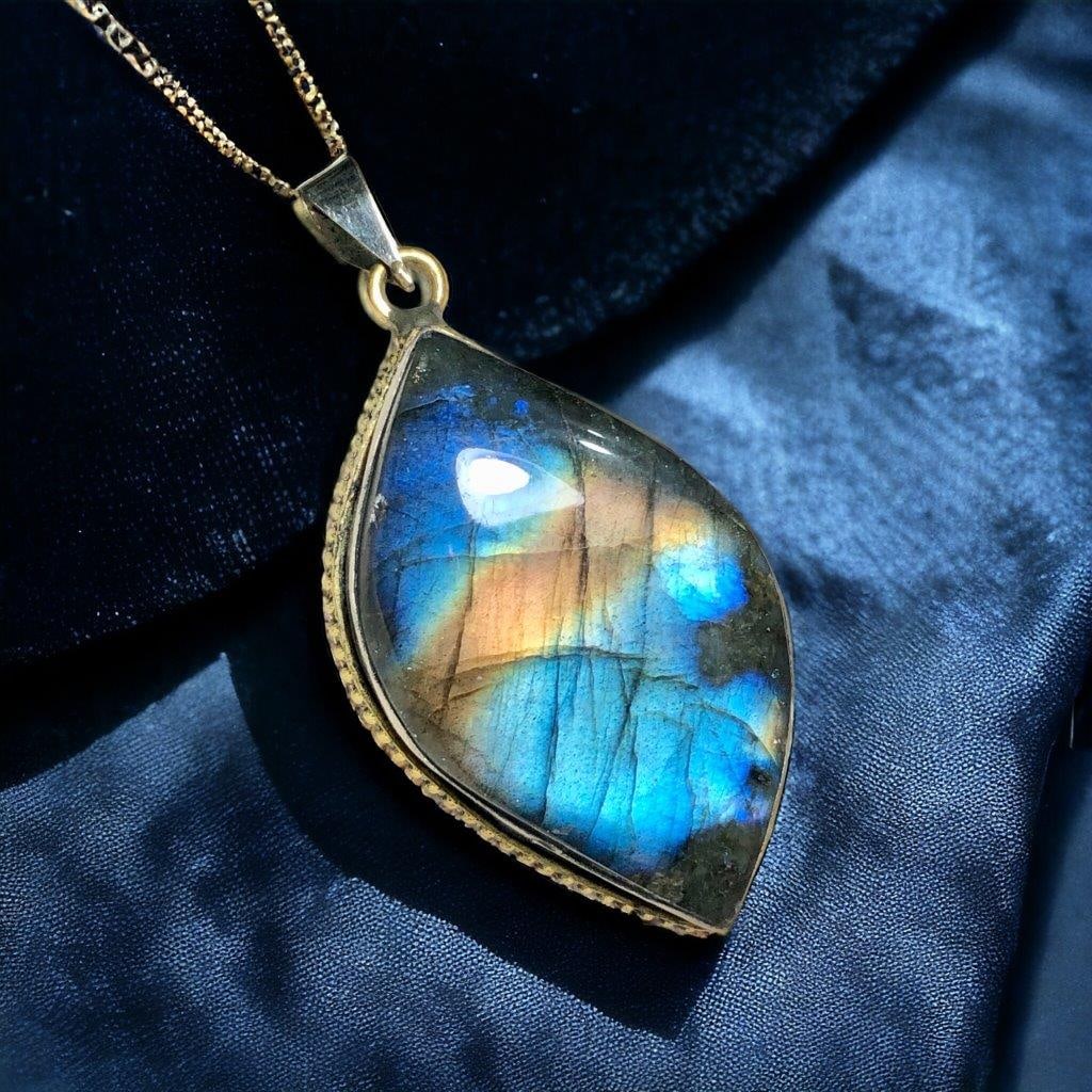 Blue Fire Labradorite Pendant, 925 Sterling Silver Jewelry (1 of 4)