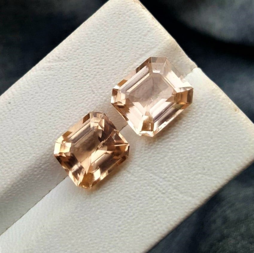 Paired Topaz for Earrings - 14 Carats: Paired Topaz for Earrings - 14 CaratsShipping Rate: $15.00 .shipping rates are determined by Parcel weight and destination.Combined shipping: We offer combine shipping on multiple items purchased to