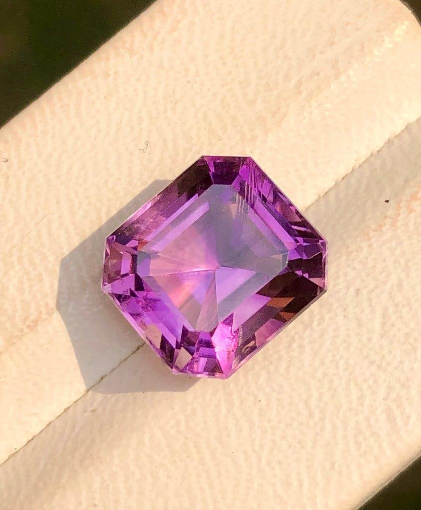 Flawless Amethyst - 13 Carats: Flawless Amethyst - 13 Carats Shipping Rate: $15.00 .shipping rates are determined by Parcel weight and destination.Combined shipping: We offer combine shipping on multiple items purchased to reduce s