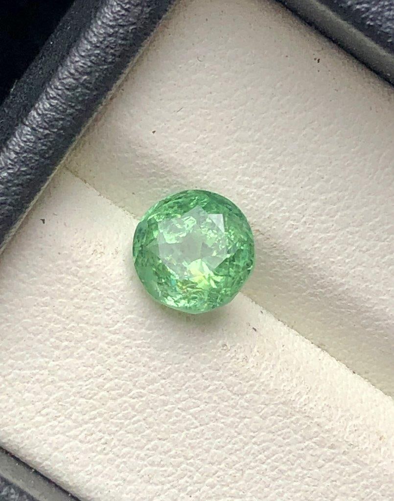 Round Cut Mint Green Tourmaline Gemstone ? Natural Loose Stone 8x8x6 mm: Beautiful round cut mint green Tourmaline gemstone featuring a soft pastel green hue, excellent clarity, and natural brilliance. Measuring 8x8x6 mm, this elegant loose gemstone is perfect for custom r