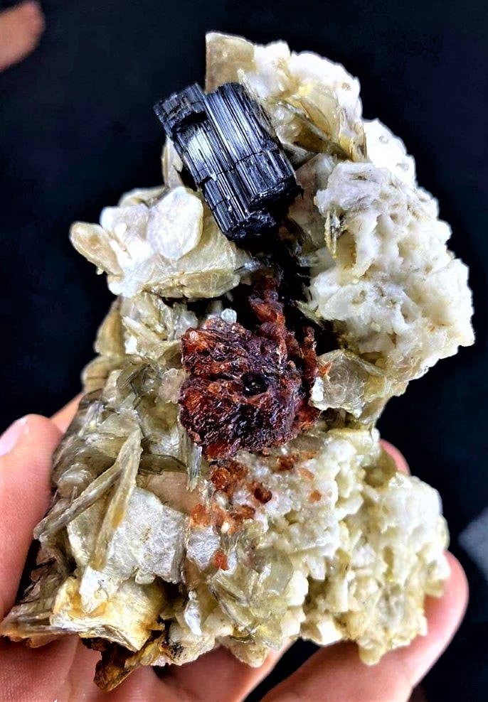 Garnet Black Tourmaline Combination - 189.3 Grams: Garnet Black Tourmaline Combination - 189.3 GramsShipping Rate: $20.00 .shipping rates are determined by Parcel weight and destination.Combined shipping: We offer combine shipping on multiple items pu