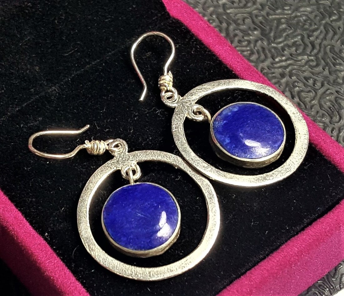 Natural Lapis Earrings: Natural Lapis EarringsShipping Rate: $23.00 .shipping rates are determined by Parcel weight and destination.Combined shipping: We offer combine shipping on multiple items purchased to reduce shipping 