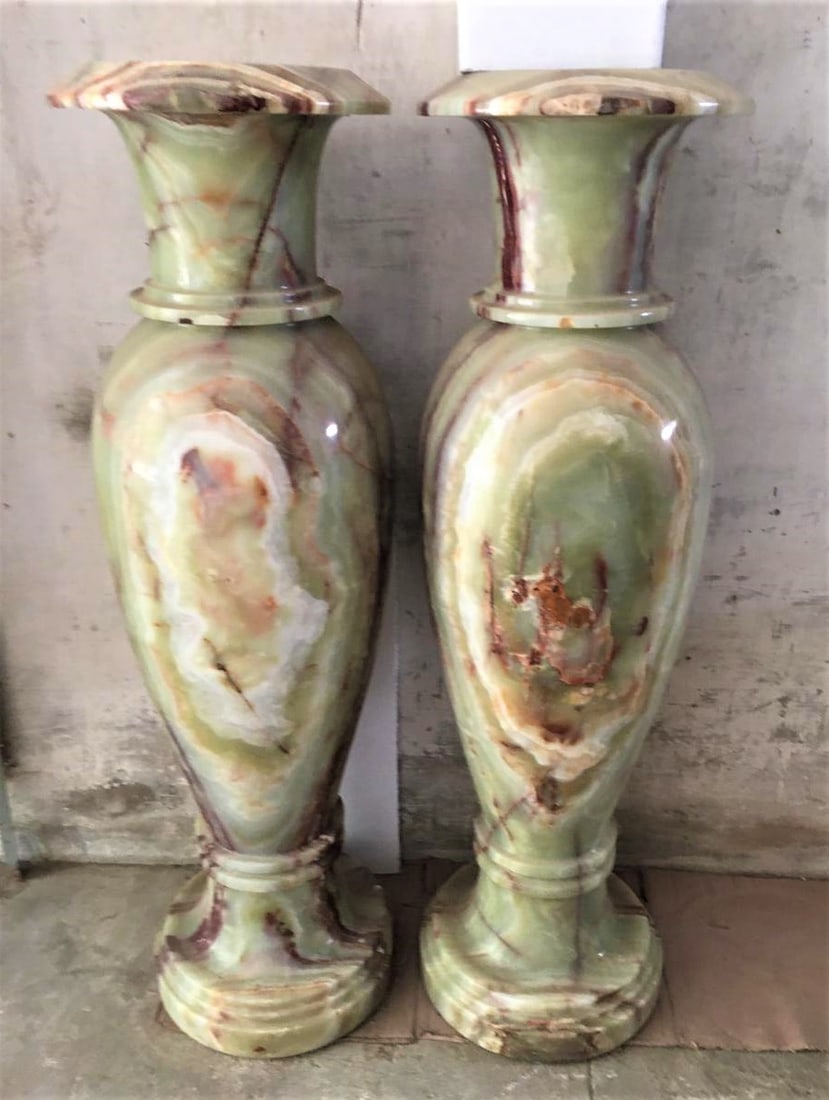 AAA Quality Multi Color Paired Onyx Vases - 1100 Kg: AAA Quality Multi Color Paired Onyx Vases - 1100 Kg - 55X16 inchshipping rates are determined by Parcel weight and destination.Combined shipping: We offer combine shipping on multiple items purchased 
