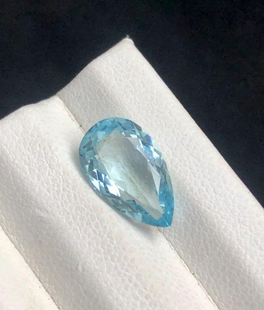 2.85 cts Brilliant Aquamarine Loose Gemstone ? Sparkling Blue Gem for Custom Jewelry - 13X8X5 mm: 2.85 cts Brilliant Aquamarine Loose Gemstone ? Sparkling Blue Gem for Custom Jewelry - 13X8X5 mmShipping Rate: 23$ WorldWideshipping rates are determined by Parcel weight and destination.Combined ship
