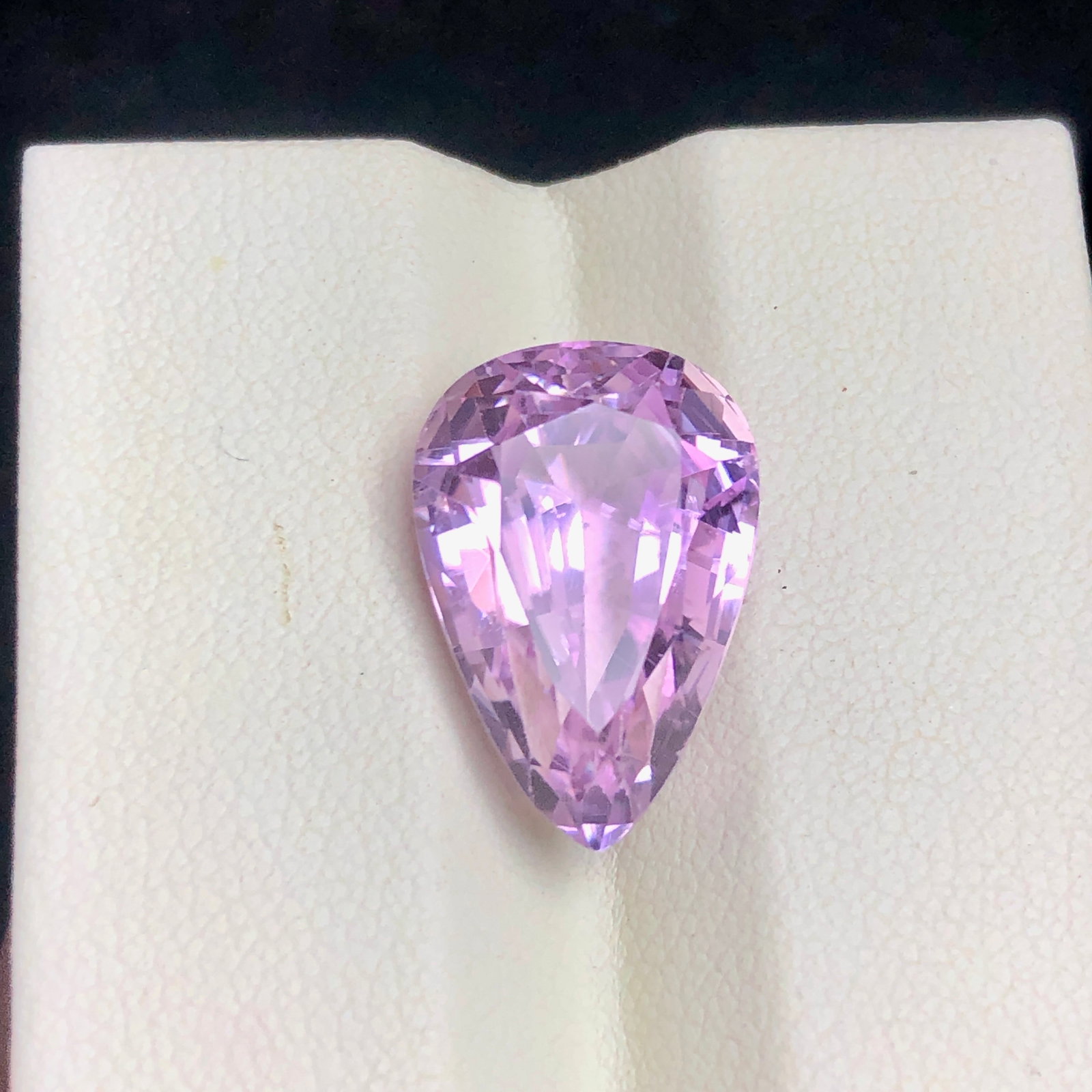 14.95 Carats Natural Pink Kunzite AAA Quality Loose Gemstone ? Top Quality Faceted Gem ? 18 ? 13  (1 of 5)