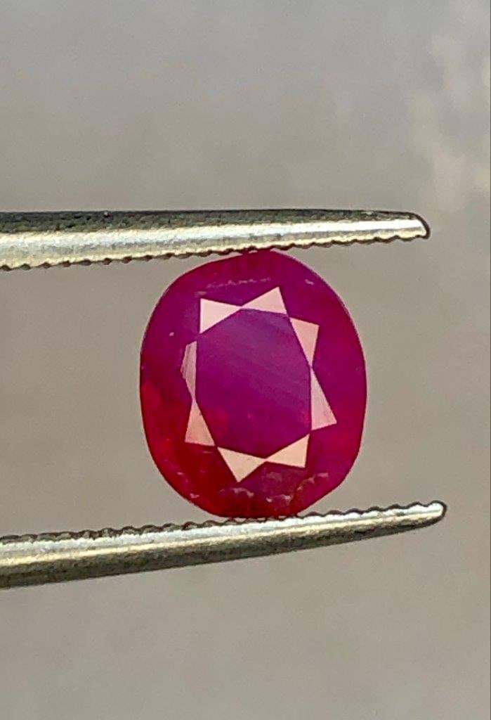 1.30 Carats Natural Ruby Gemstone - 7X6X4 mm (1 of 4)
