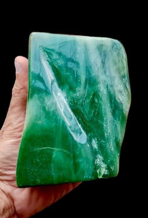 1560 Grams Nephrite Jade Tumble - 12X10X8 cm (1 of 4)