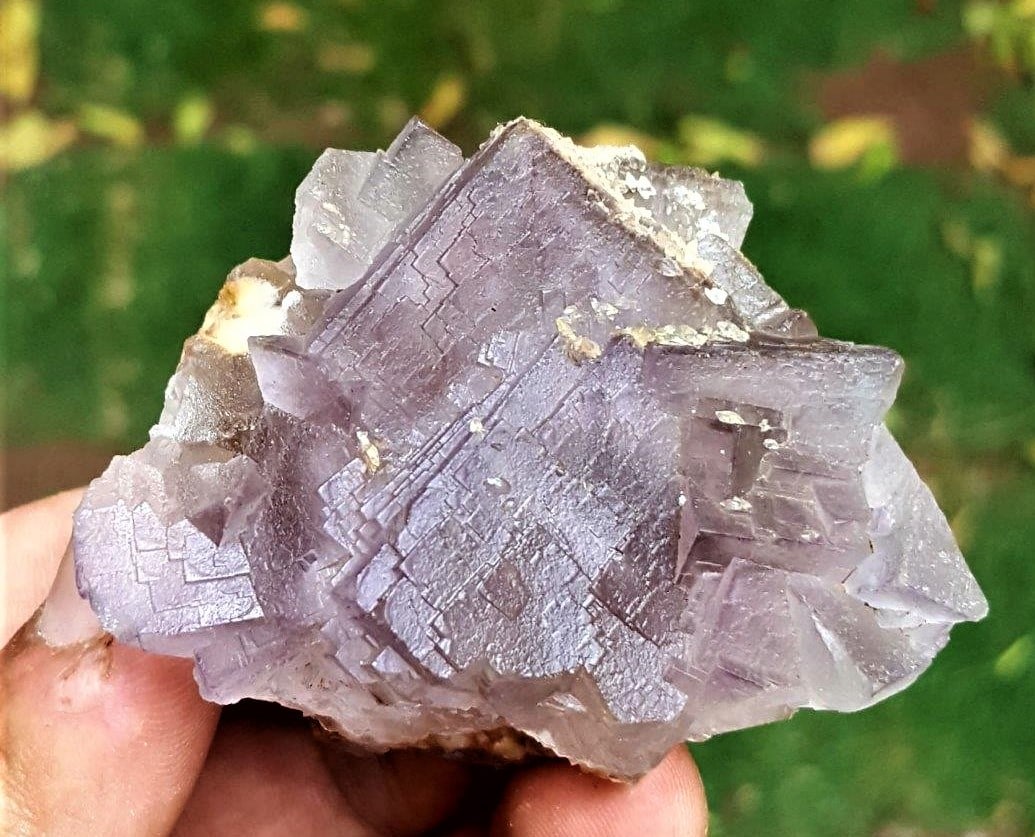 Light Purple Fluorite - 95.7 Grams: Light Purple Fluorite - 95.7 Grams - 63X52X34 mmShipping Rate: $23.00 .shipping rates are determined by Parcel weight and destination.Combined shipping: We offer combine shipping on multiple items pur