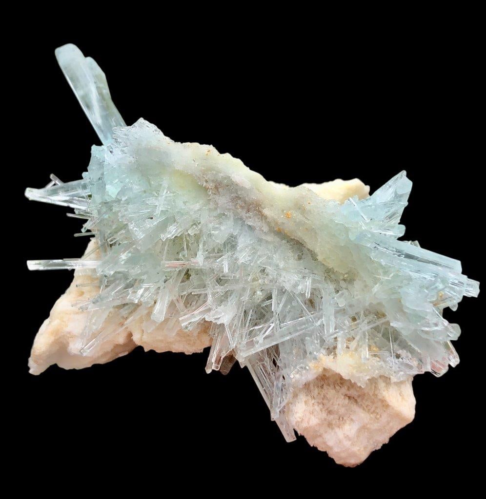Top Quality Aquamarine Crystals Cluster Undamaged - 79 Grams: Top Quality Aquamarine Crystals Cluster Undamaged - 79 GramsShipping Rate: $23.00 .shipping rates are determined by Parcel weight and destination.Combined shipping: We offer combine shipping on multip