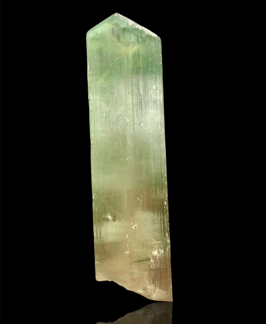 288 Grams Hiddenite Crystal Specimen - 130X4X3 mm: 288 Grams Hiddenite Crystal Specimen - 130X4X3 mm Shipping Rate: $36.00 .shipping rates are determined by
