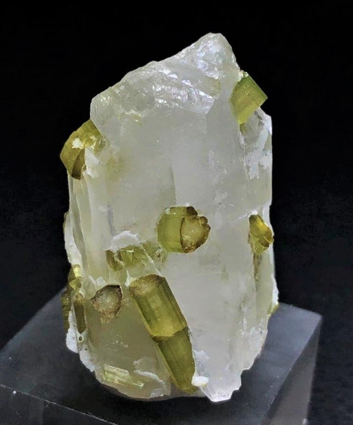 Tourmaline Cluster With Quartz - 27.2 Grams: Tourmaline Cluster With Quartz - 27.2 Grams - 37X28X21 mmShipping Rate: $23.00 .shipping rates are determined by Parcel weight and destination.Combined shipping: We offer combine shipping on multiple 