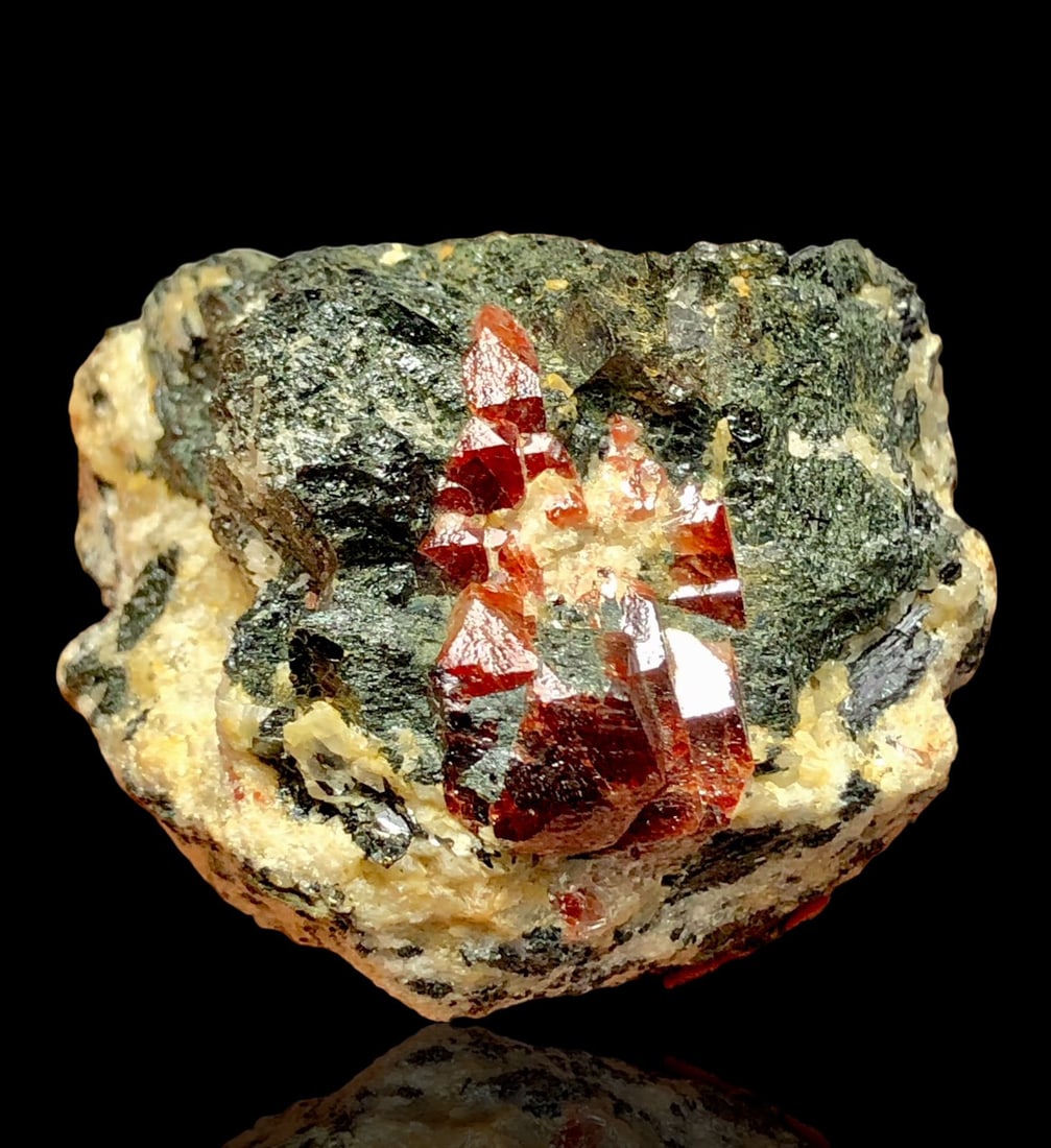 Natural Zircons Crystals Cluster On Matrix - 70G: Natural Zircons Crystals Cluster On Matrix - 70GShipping Rate: $15.00 .shipping rates are determined by Parcel weight and destination.Combined shipping: We offer combine shipping on multiple items