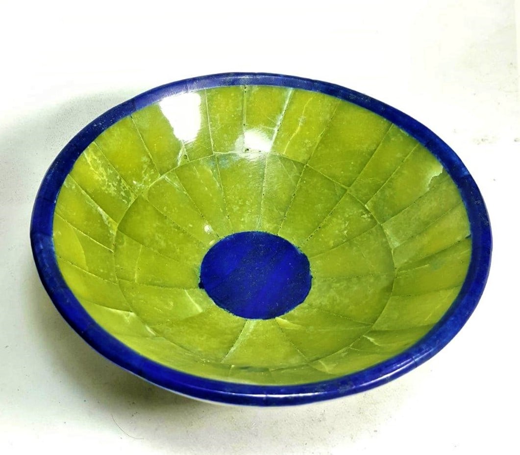 Healing Jade With Lapis Bowl - 504 Grams: Healing Jade With Lapis Bowl - 504 Grams - 153X57 mmShipping Rate: $50.00 .shipping rates are determined by Parcel weight and destination.Combined shipping: We offer combine shipping on multiple