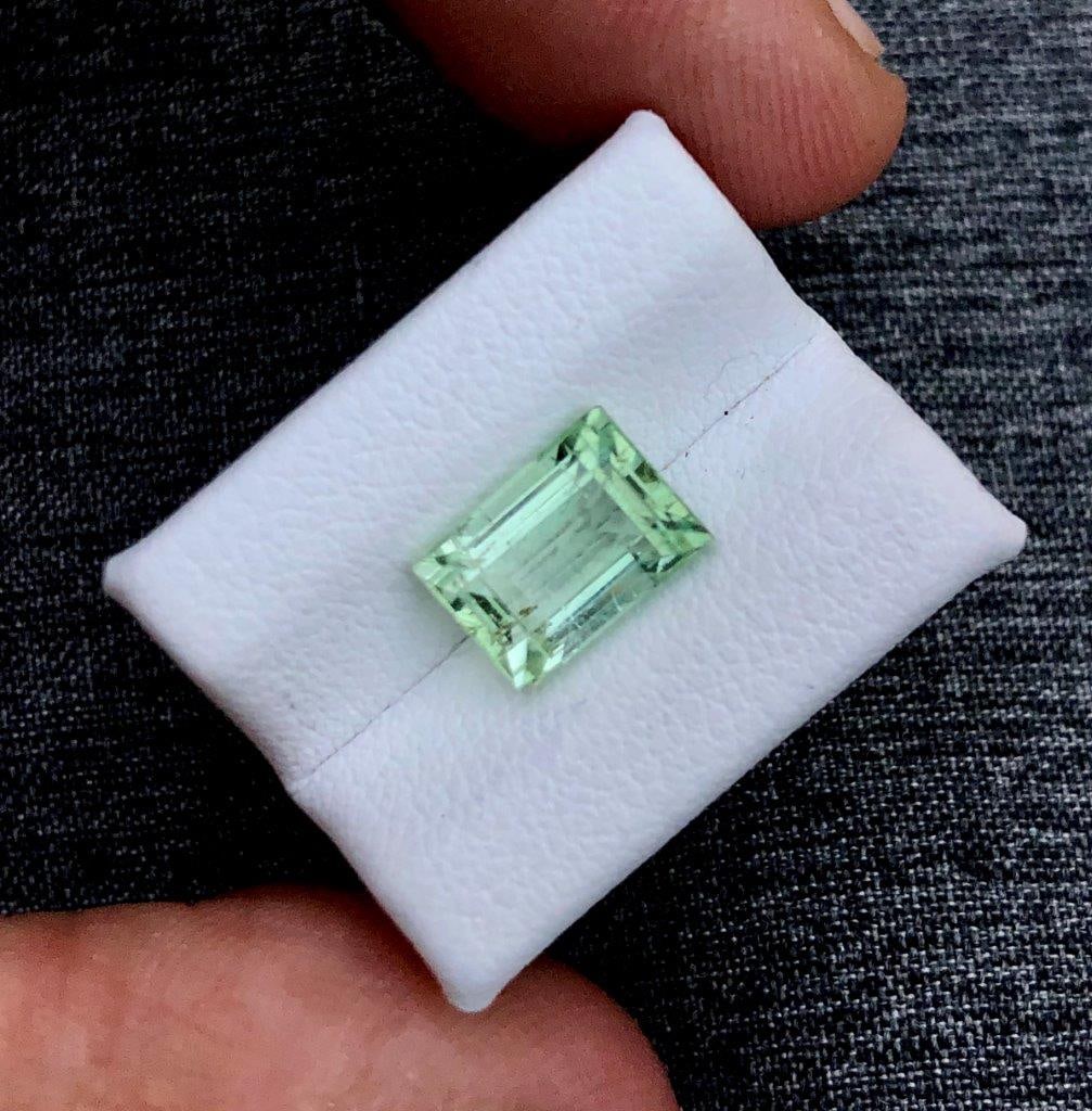 2.10 Carats Light Green Natural Tourmaline - 9X6X5 mm (1 of 4)