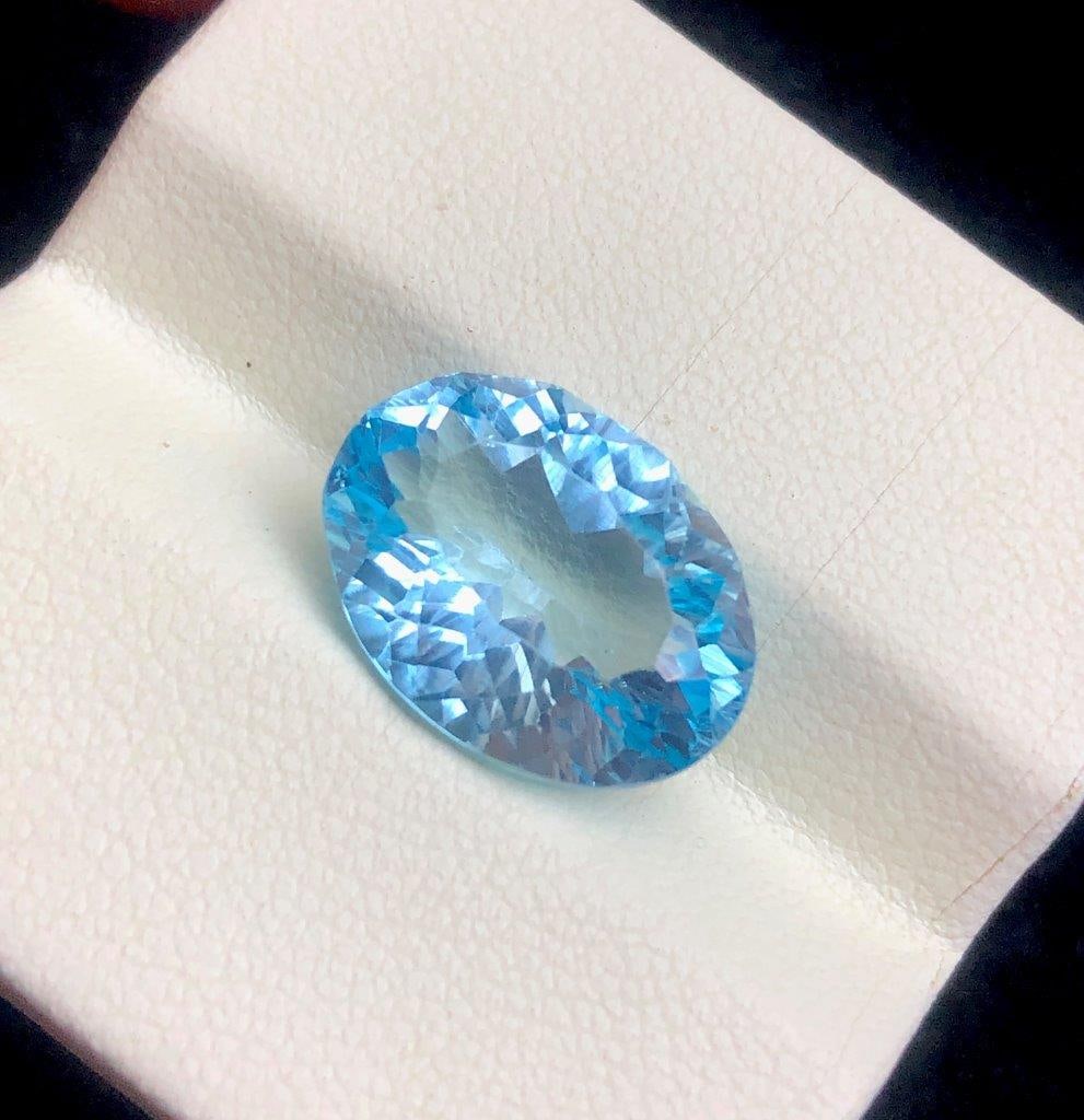 11.80 carats AAA Quality Laser cut Swiss Blue Topaz 16?12?8 mm: 11.80 carats AAA Quality Laser cut Swiss Blue Topaz 16?12?8 mmShipping Rate: FREE SHIPPINGshipping rates are FREE WORLDWIDECombined shipping: We offer combine shipping on multiple items purchased to r