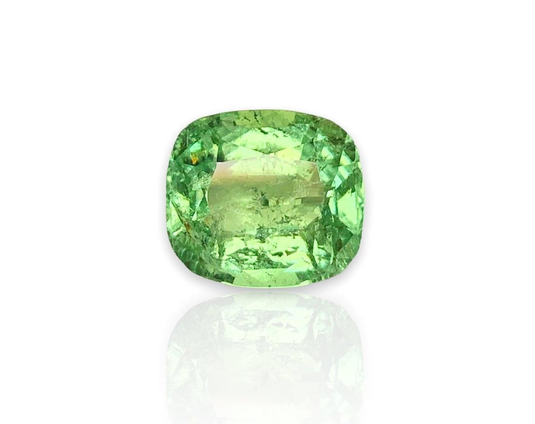 5.15 Carats Green Tourmaline Gemstone - 12X10X7 mm (1 of 5)