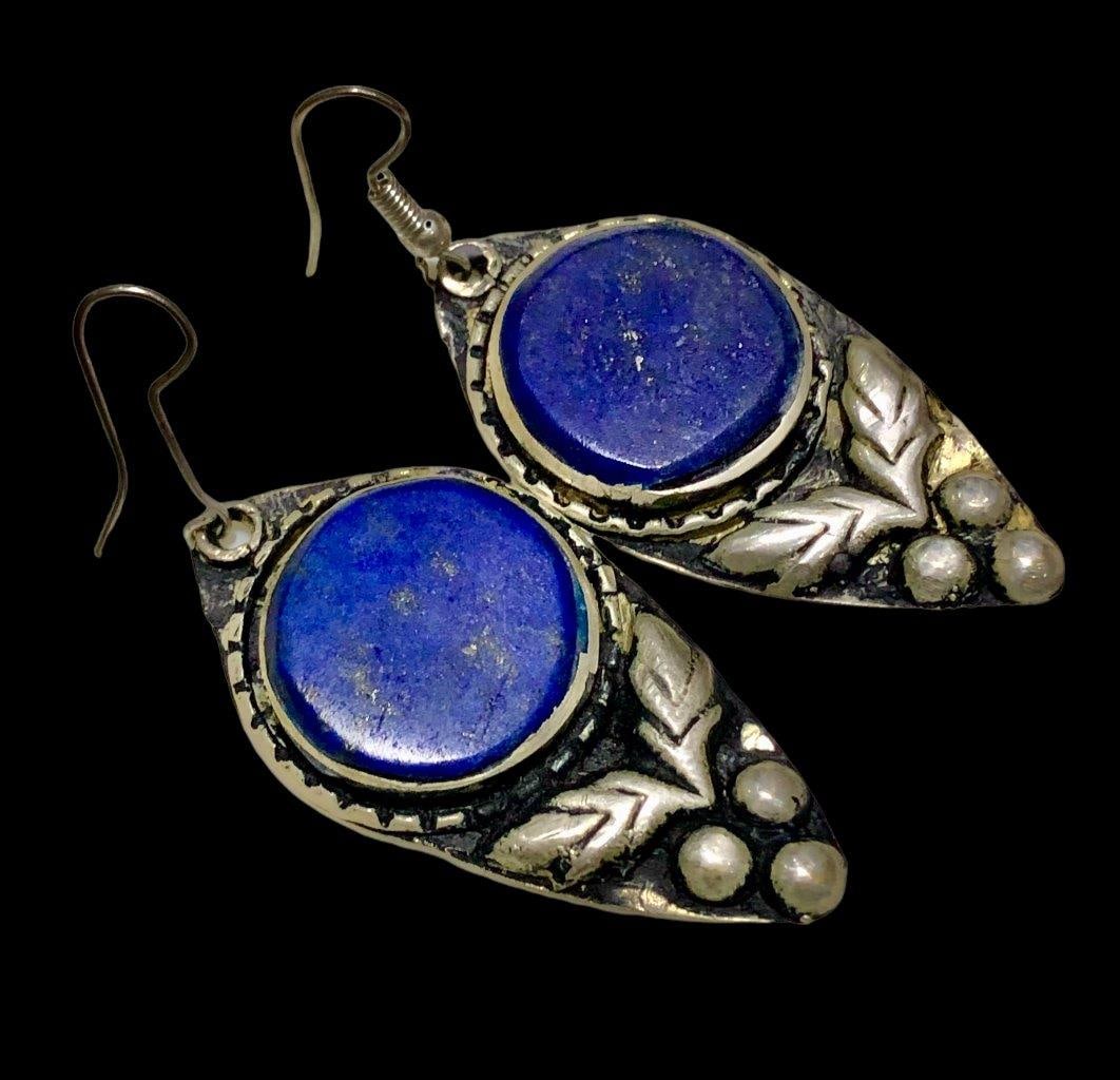 Old Fashion Jewelry - Lapis Lazuli Earrings in GALE: Old Fashion Jewelry - Lapis Lazuli Earrings in GALEShipping Rate: $23.00 .shipping rates are determined by Parcel weight and destination.Combined shipping: We offer combine shipping on multiple items 