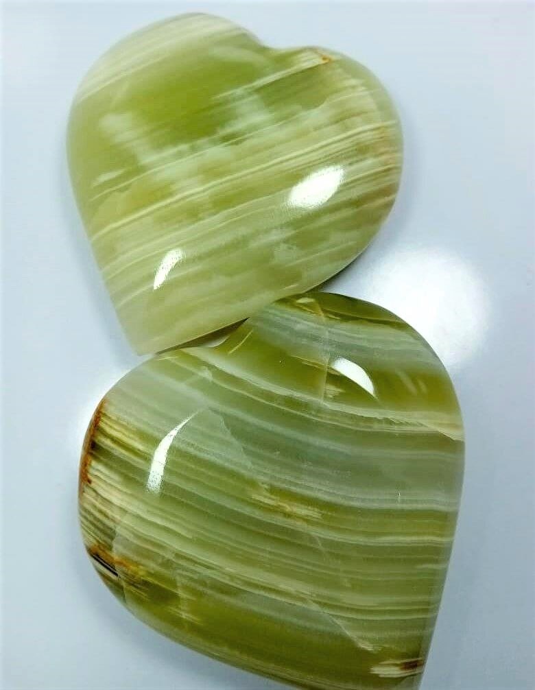 Choclate Calcite Twin apples 335 Grams: Choclate Calcite Twin apples 335 GramsShipping Rate: $55.00 .shipping rates are determined by Parcel weight and destination.Combined shipping: We offer combine shipping on multiple items purchased to 