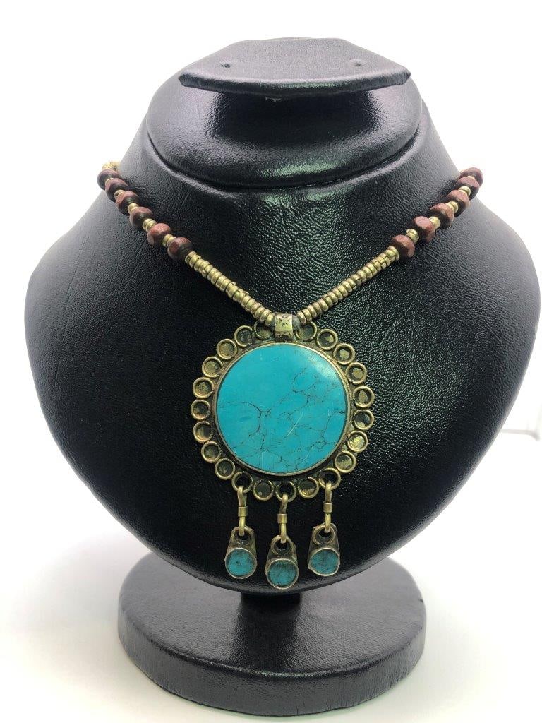 Chinese Turquoise & Brass Necklace ? Round Bead Design ? Vintage Ethnic Jewelry: Offered is a striking Chinese turquoise and brass necklace featuring vibrant round turquoise beads accented with warm brass elements. The natural turquoise displays characteristic matrix veining and t