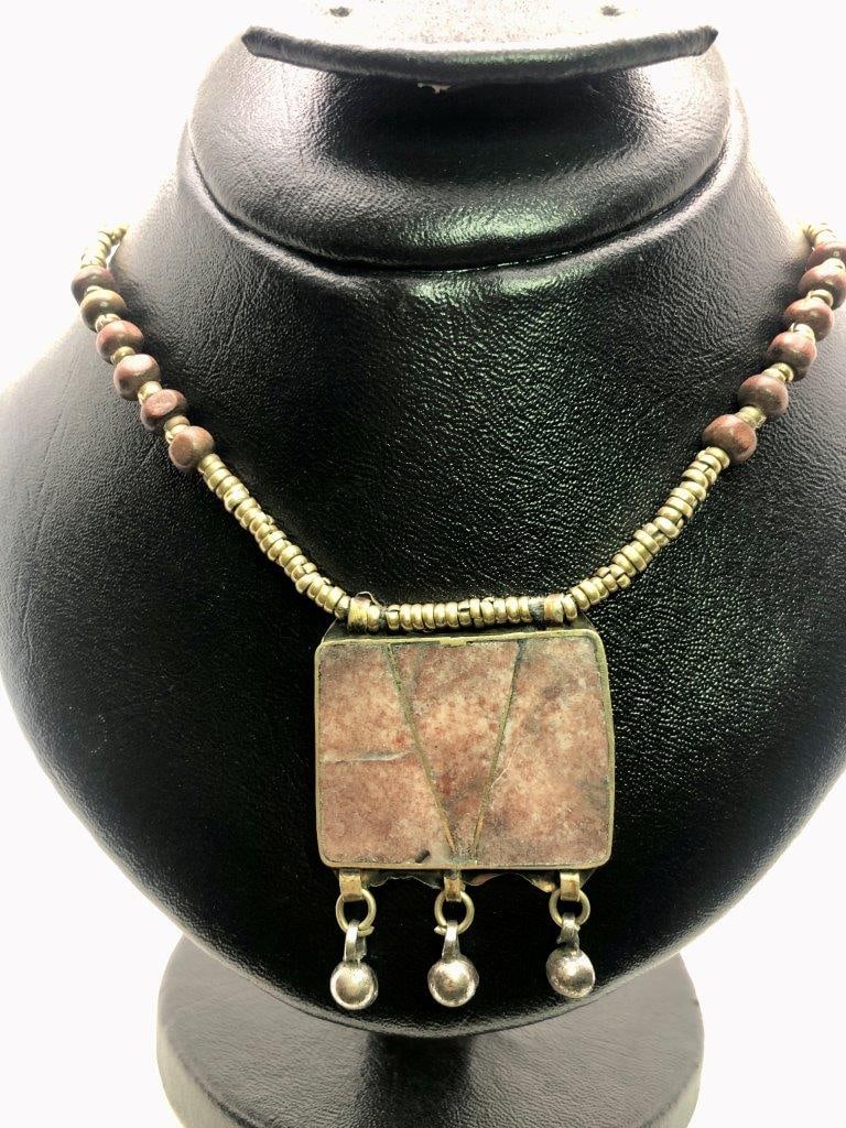 Vintage Style Brass Necklace ? Antique Gold Tone Ethnic Pendant Necklace for Women: Add a touch of timeless elegance to your jewelry collection with this beautiful vintage-style brass necklace. Crafted with a classic antique gold finish, this necklace reflects old-fashion charm and t