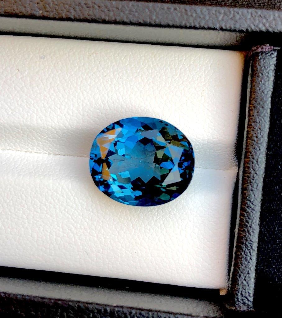 Top Quality London Blue Topaz - 9.30 Carats - 14X12X7 mm: Top Quality London Blue Topaz - 9.30 Carats - 14X12X7 mmShipping Rate: $15.00 .shipping rates are determined by Parcel weight and destination.Combined shipping: We offer combine shipping on multiple i
