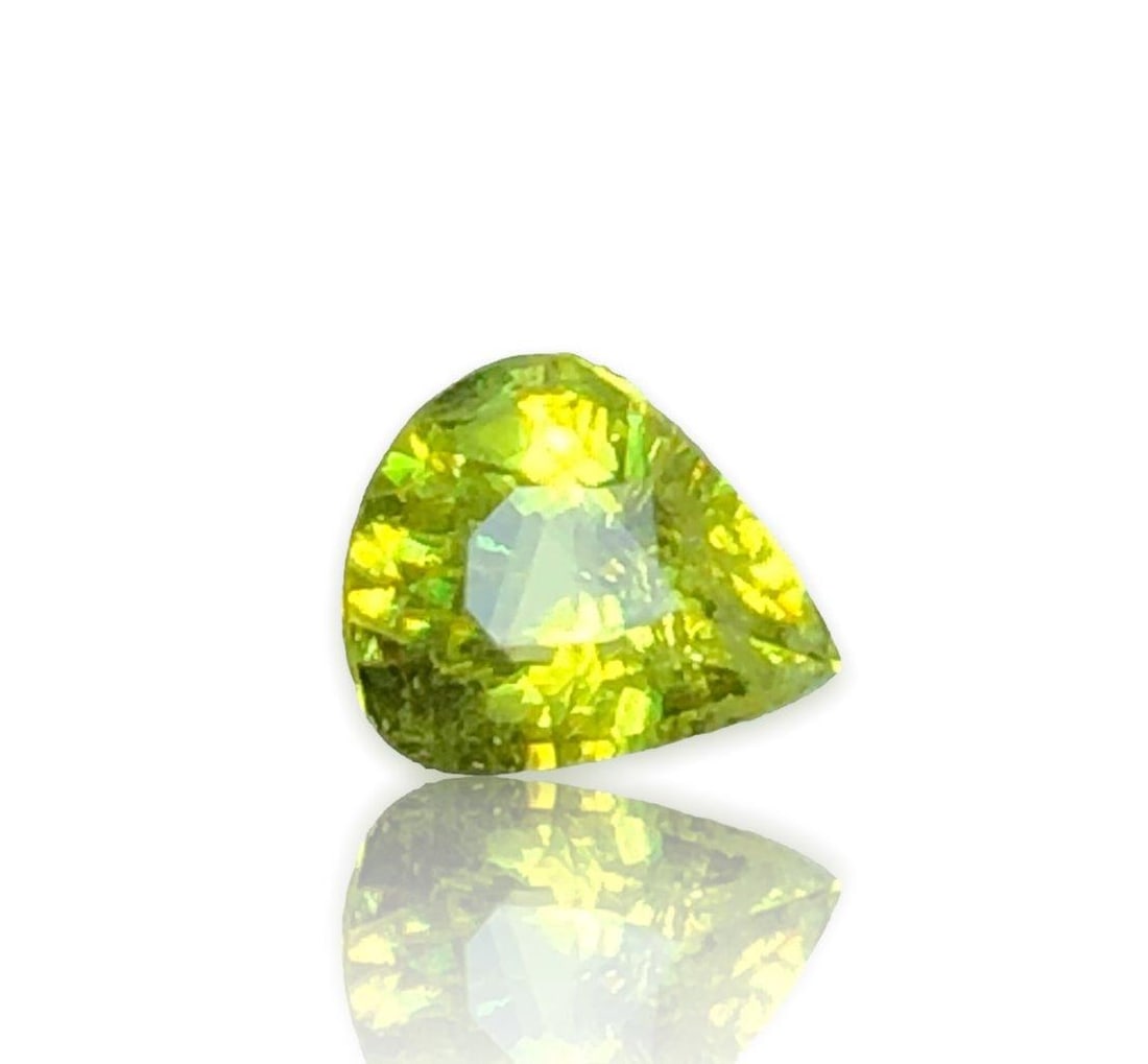 1.35 Cts Perfect Ring Size Natural Sphene - 8X7X5 mm 150$ (1 of 3)
