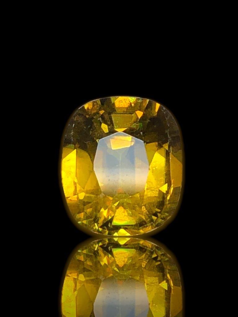 2 Carats Natural Sphene - 8X7X5 mm: 2 Carats Natural Sphene - 8X7X5 mmShipping Rate: $15.00 .shipping rates are determined by Parcel weight and destination.Combined shipping: We offer combine shipping on multiple items purchased to