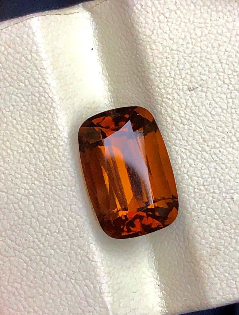 8.95Ct Honey Citrine Gemstone, Golden Quartz, Custom Jewelry 15X11X8 mm: 8.95Ct Honey Citrine Gemstone, Golden Quartz, Custom Jewelry 15X11X8 mm Shipping:
