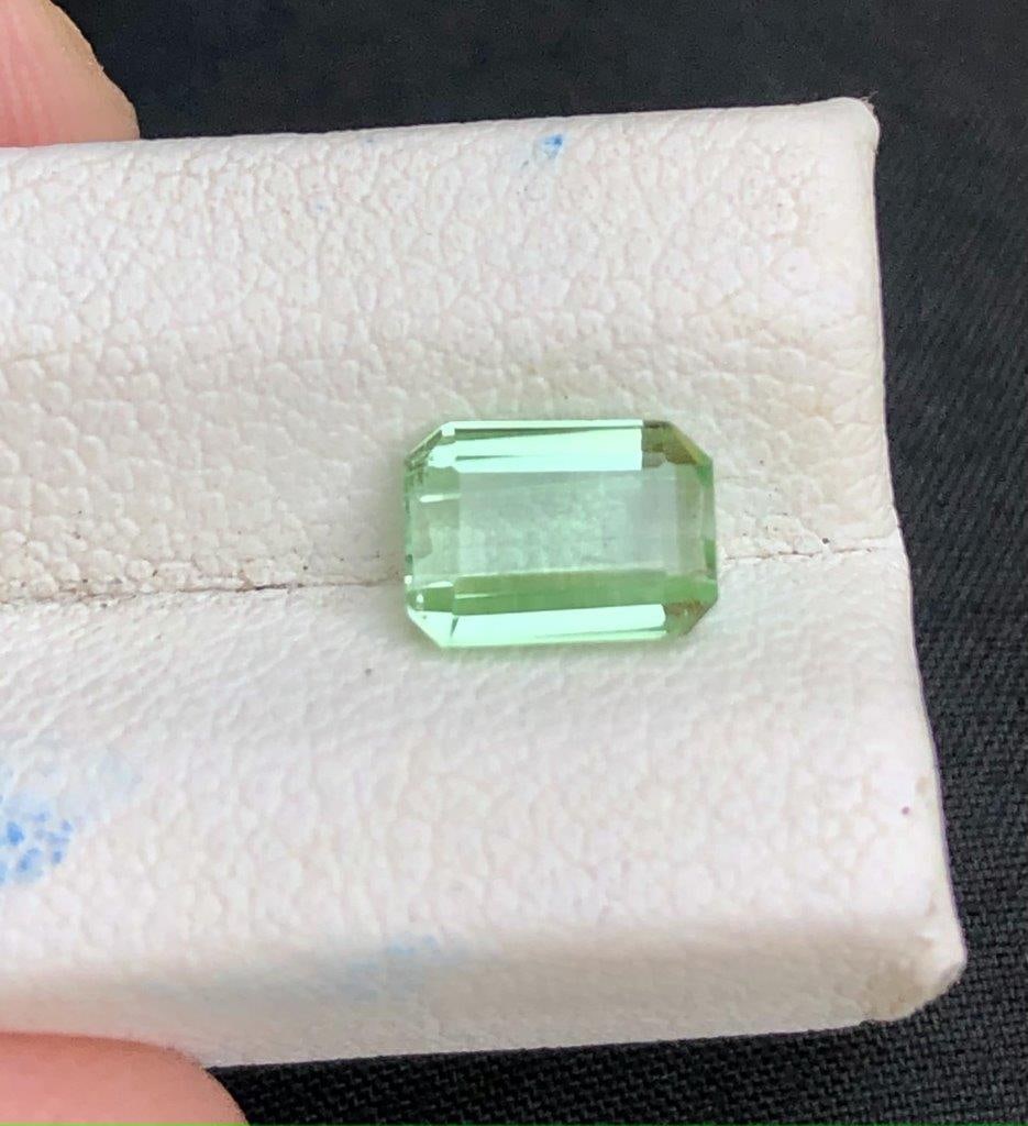 1.05 Carats Light Green Tourmaline - 7X5X3 mm: 1.05 Carats Light Green Tourmaline - 7X5X3 mm Shipping: