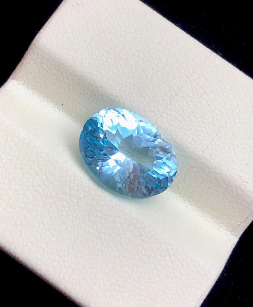 TPZ210 11.50 carats AAA Quality Laser cut Swiss Blue Topaz 16?12?8 mm: TPZ210 11.50 carats AAA Quality Laser cut Swiss Blue Topaz 16?12?8 mm Shipping: