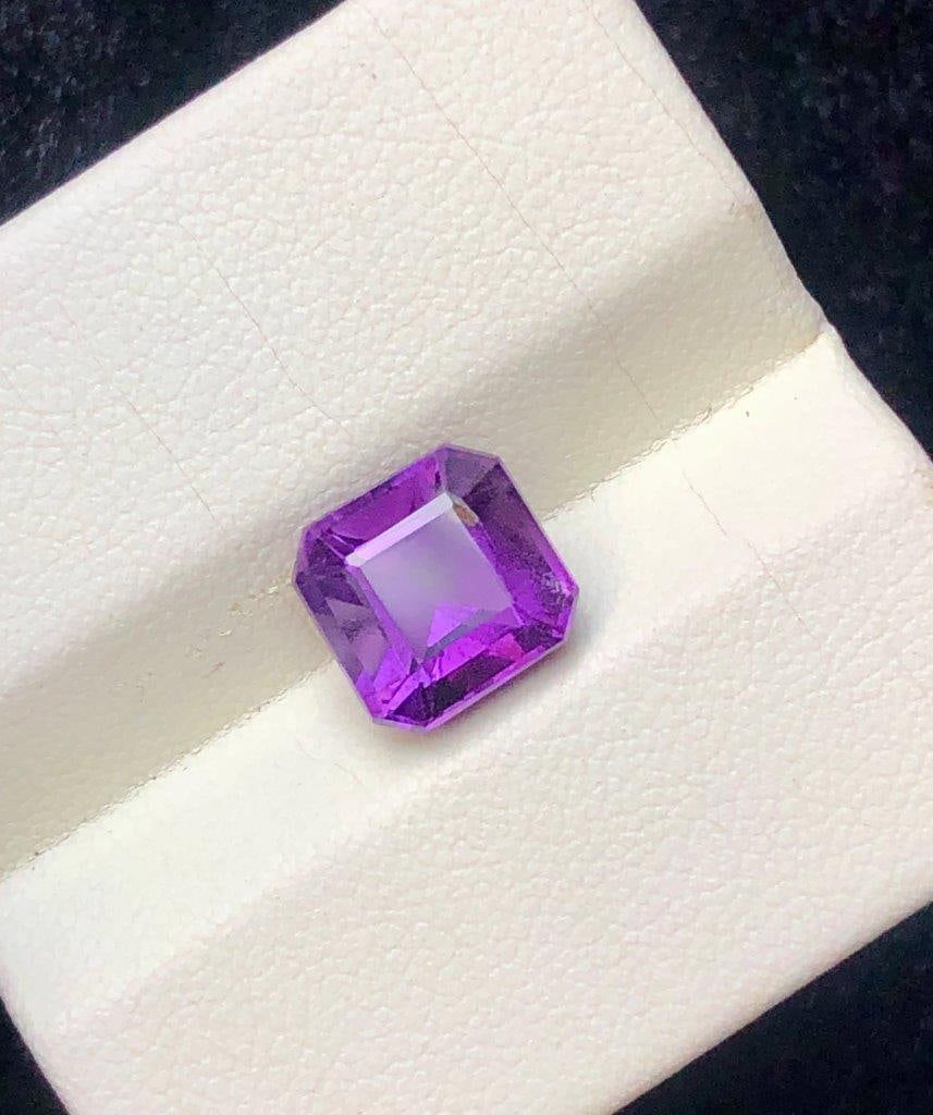 3.20 Cts Deep Purple Natural Amethyst loose gemstone - 9X8X7 mm: 3.20 Cts Deep Purple Natural Amethyst loose gemstone - 9X8X7 mmShipping: