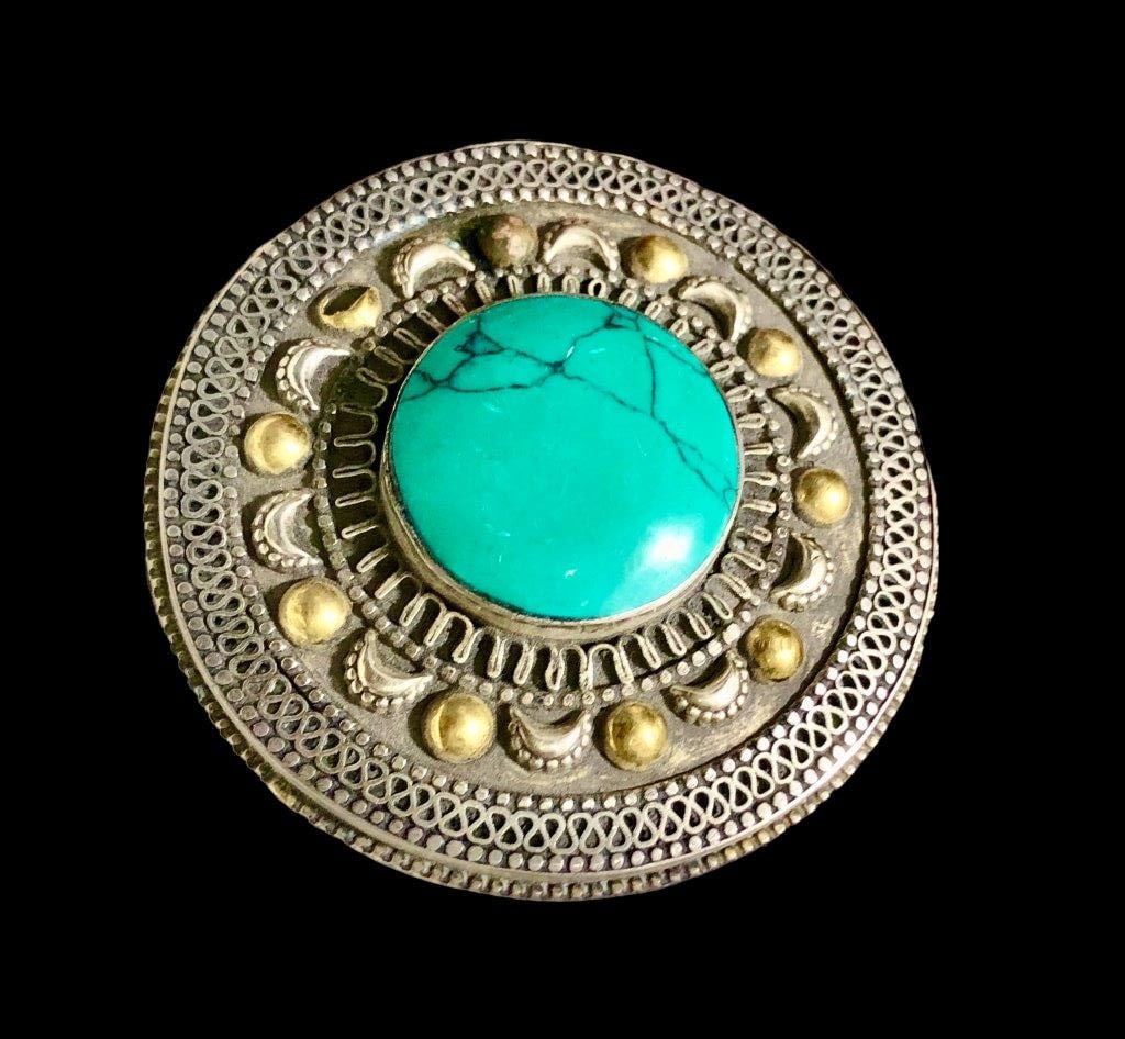 Chinese Turquoise Ring Boho Old Style: Chinese Turquoise Ring Boho Old Style FREE SHIPPING Shipping rates are determined by Parcel weight and destination.