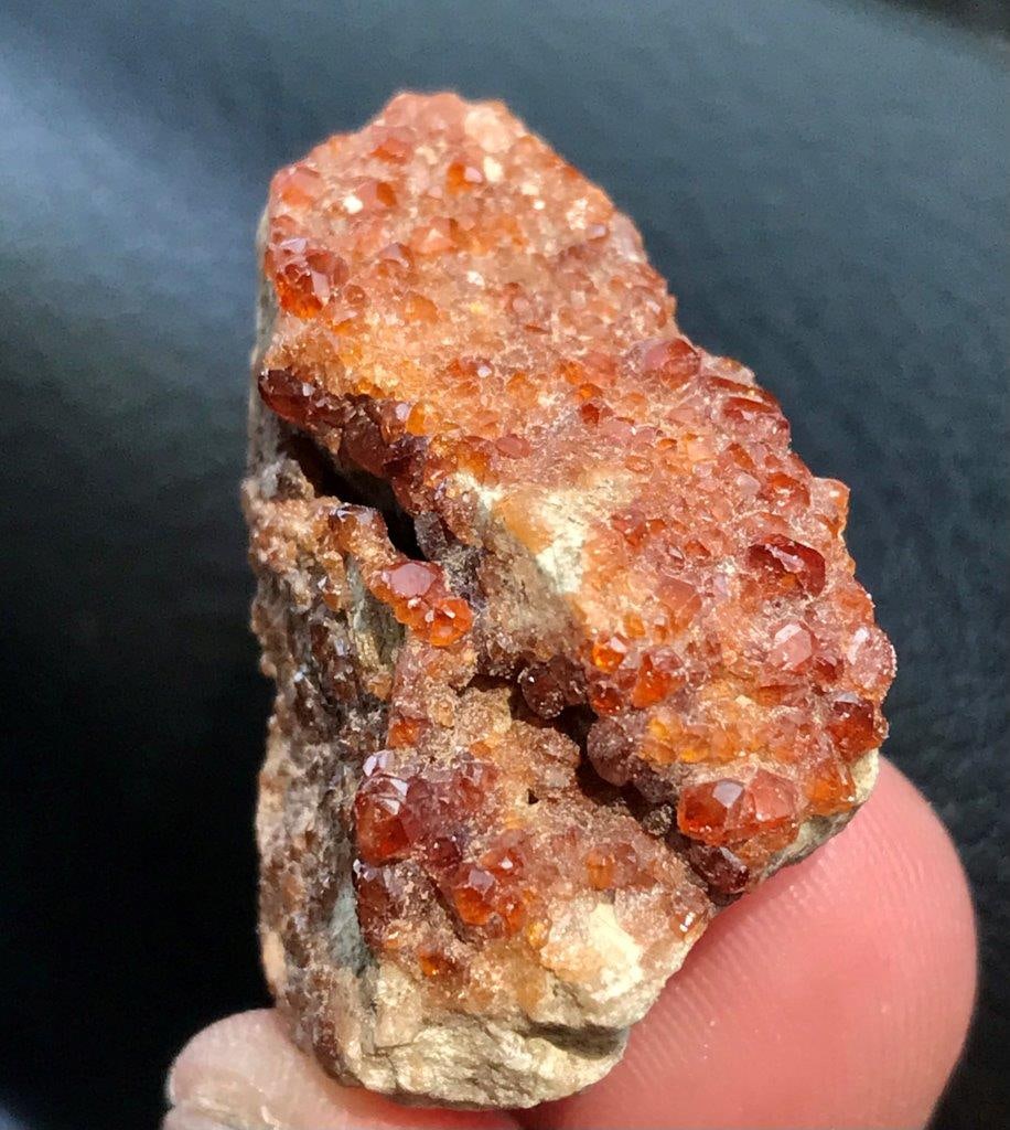 13.43 GRAMS Spessartite Garnet Mineral - SPECIMEN - 33X23X14 mm: 13.43 GRAMS Spessartite Garnet Mineral - SPECIMEN - 33X23X14 mmShipping Rate: 23$ .shipping rates are determined by Parcel weight and destination.Combined shipping: We offer combine shipping on multip
