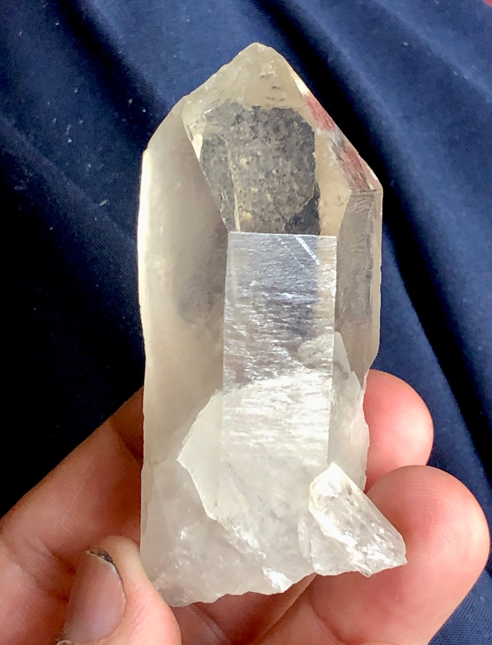 81.55 Grams Clear Quartz Crystal - 70X31X29 mm: 81.55 Grams Clear Quartz Crystal - 70X31X29 mmShipping Rate: 23$ .shipping rates are determined by Parcel weight and destination.Combined shipping: We offer combine shipping on multiple items purchase