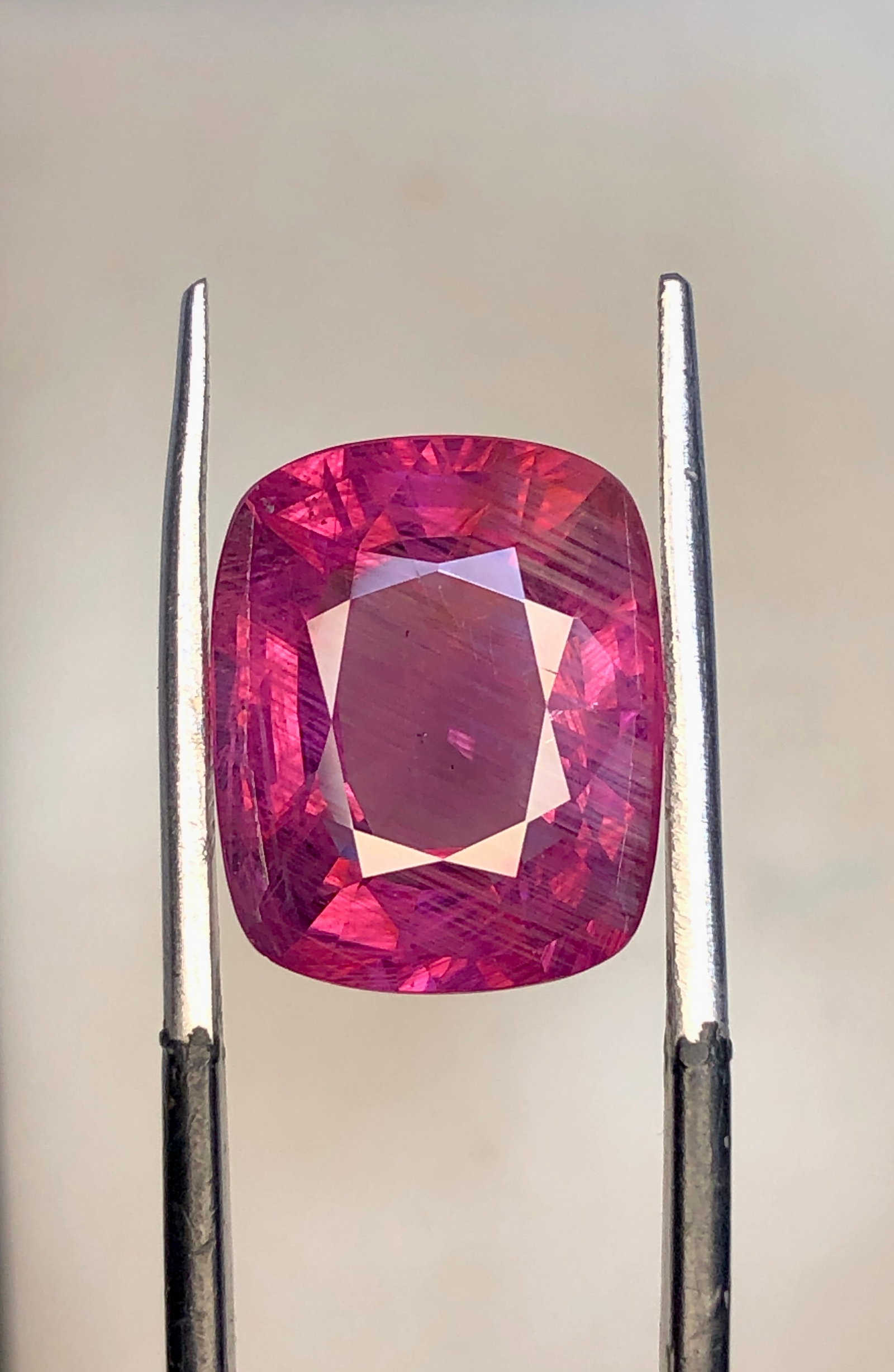 Natural Mahenge Spinel 10.41 Carats GFCO Certified Pinkish Purple Brilliant Step CUT - 14.35 X (1 of 6)