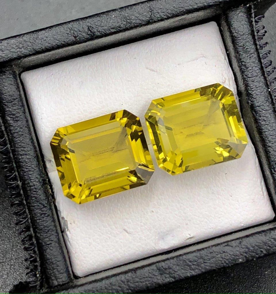 AAA Quality Honey Citrine Quartz - 19 Carats - 13X12X8 mm: AAA Quality Honey Citrine Quartz - 19 Carats - 13X12X8 mmShipping Rate: $15.00 .shipping rates are determined by Parcel weight and destination.Combined shipping: We offer combine shipping on multiple 
