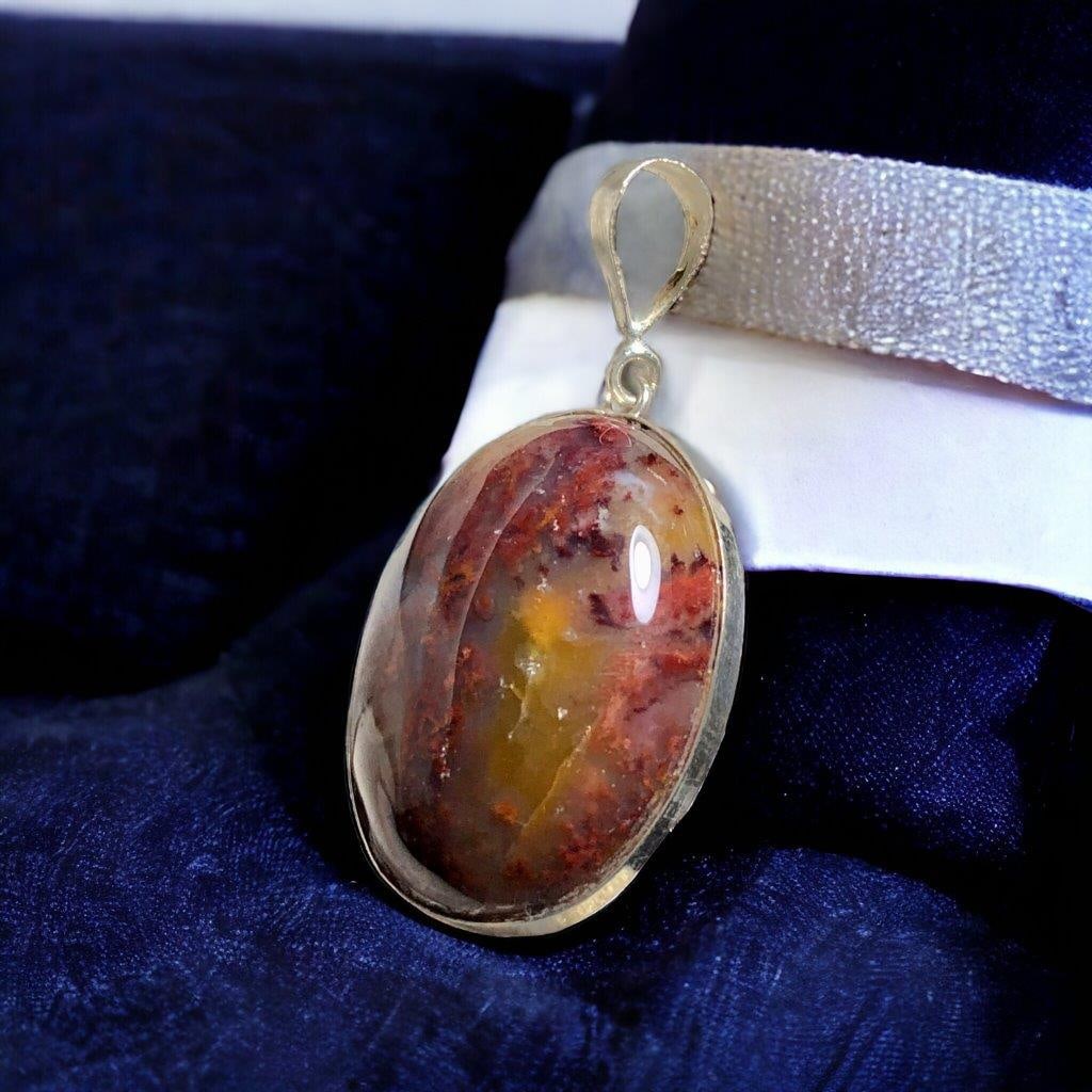 Scenic Agate Pendant: Scenic Agate Pendant Shipping: Domestic: Flat-rate of $23.00 to anywhere within the contiguous U.S.International: Foreign shipping rates are determined by destination. International shipping may be