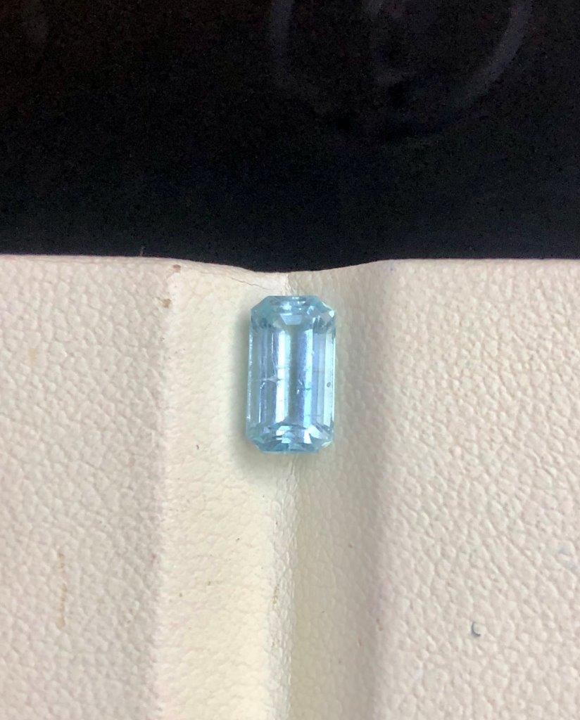 1.25 CARATS High Quality Aquamarine Loose Gemstone ? Brilliant Natural Blue Beryl - 9X5X4 mm: 1.25 CARATS High Quality Aquamarine Loose Gemstone ? Brilliant Natural Blue Beryl - 9X5X4 mm Shipping: